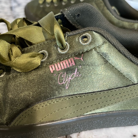 Puma Clyde Satin Jr 367469-03 Olive Avacado Size 6.5C - Picture 4 of 6
